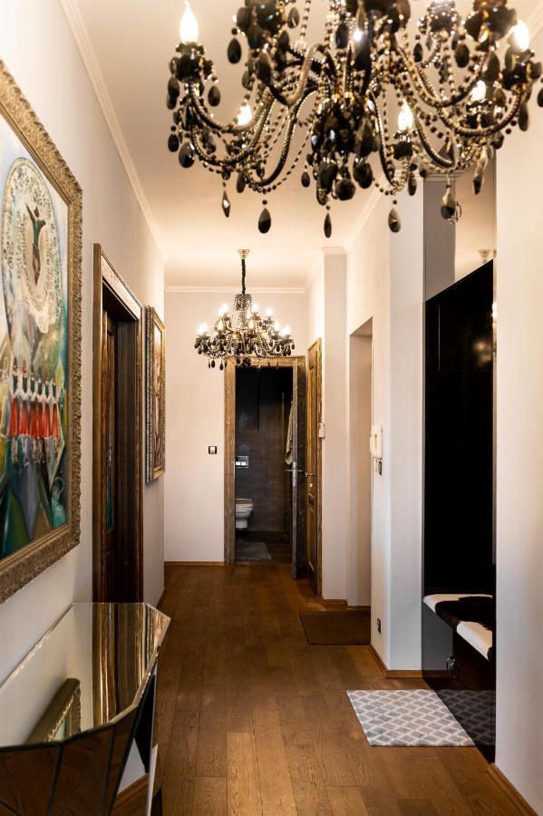 Premium Apt Kosice Center 3 Room 150M2 Hlavna Ulica ภายนอก รูปภาพ