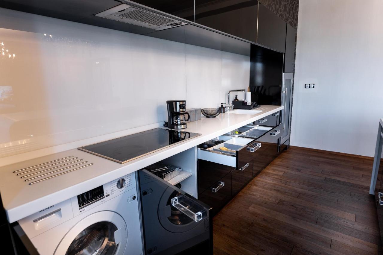 Premium Apt Kosice Center 3 Room 150M2 Hlavna Ulica ภายนอก รูปภาพ